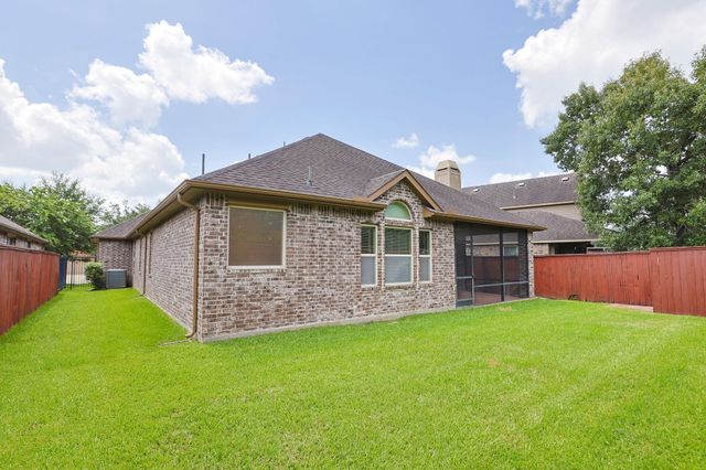 147 W Wading Pond Circle, Tomball, TX 77375