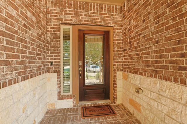 147 W Wading Pond Circle, Tomball, TX 77375