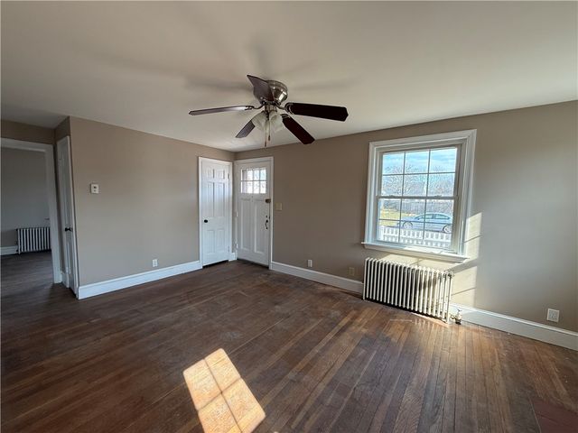 207 Morse Avenue, Warwick, RI 02886