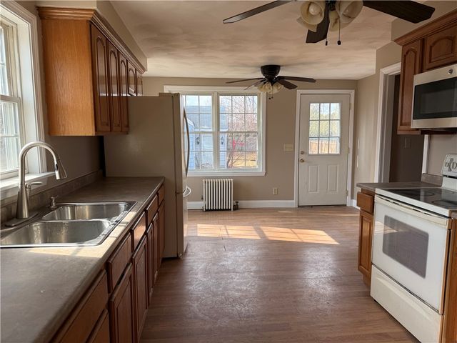 207 Morse Avenue, Warwick, RI 02886