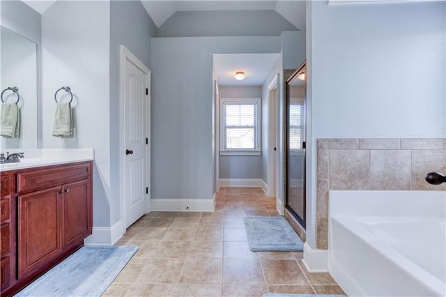 1417 Richmond Oak Court, Loganville, GA 30052