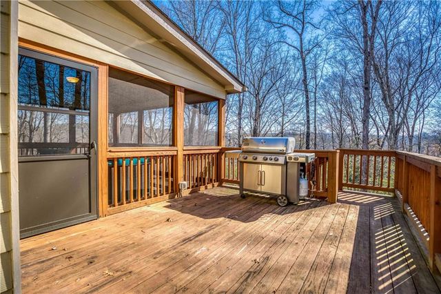 1417 Richmond Oak Court, Loganville, GA 30052