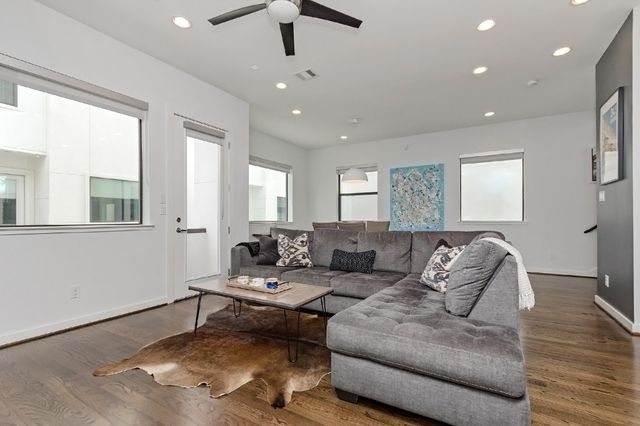 1814 Bingham Street, Houston, TX 77007