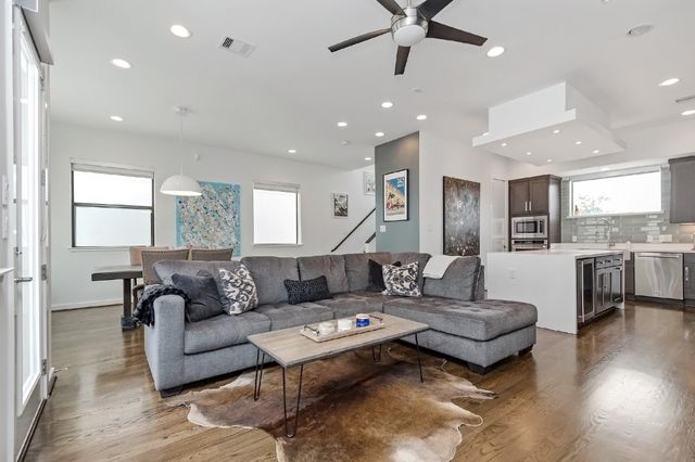 1814 Bingham Street, Houston, TX 77007