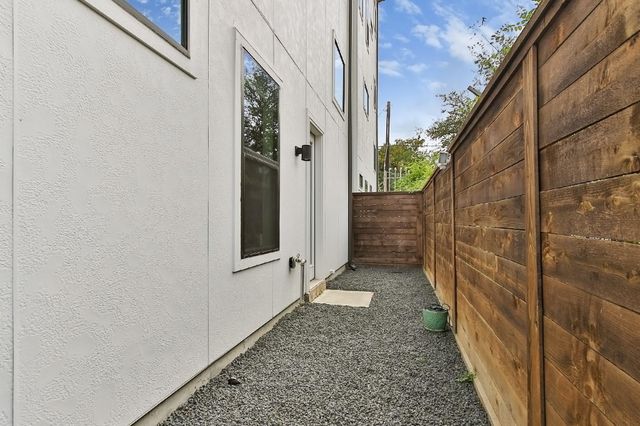 1814 Bingham Street, Houston, TX 77007