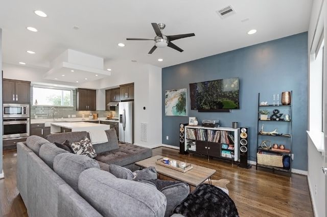 1814 Bingham Street, Houston, TX 77007