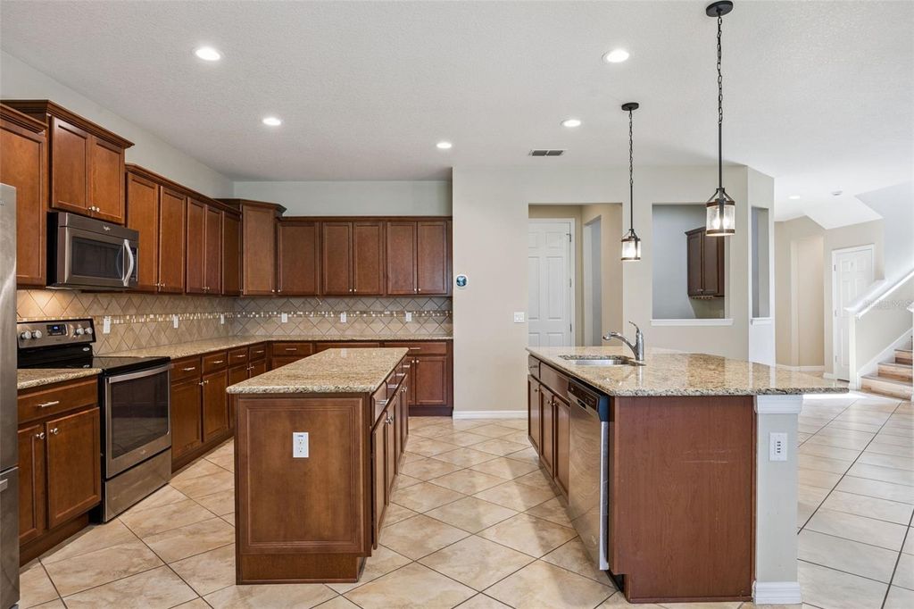 Image 6 of property listing at 13328 OVERSTREET ROAD, Windermere, FL 34786
