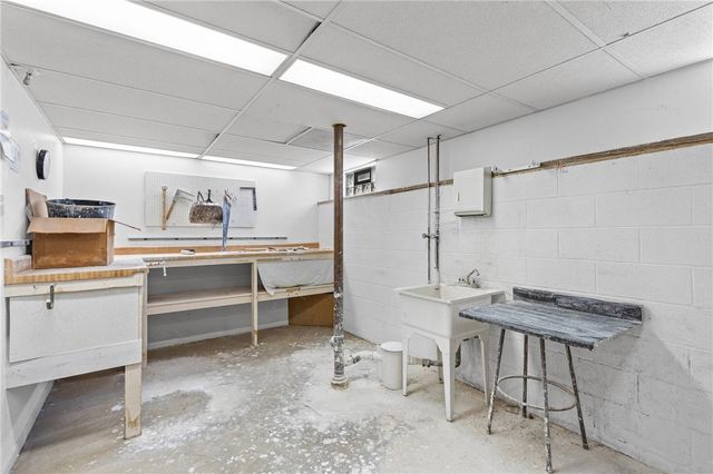 1583 East Main Street, Rochester, NY 14609