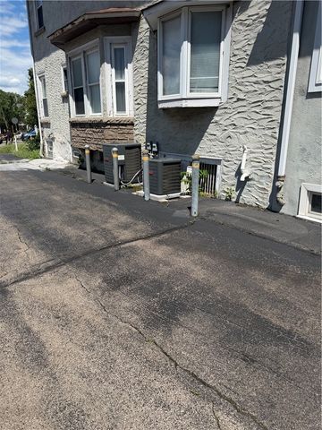 1583 East Main Street, Rochester, NY 14609