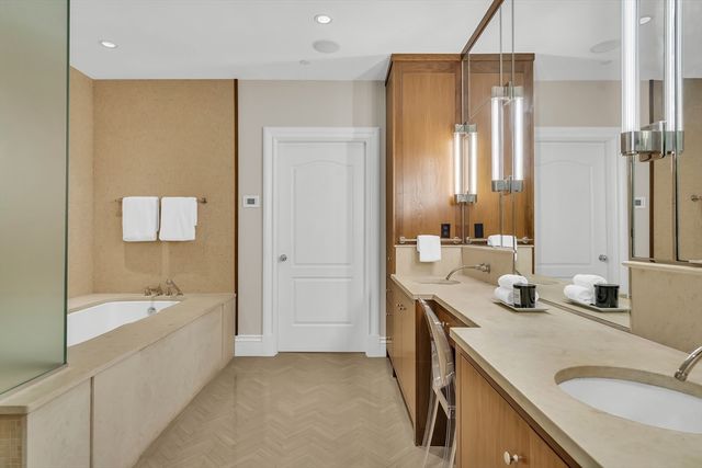 120 Seaver St C102, Brookline, MA 02445