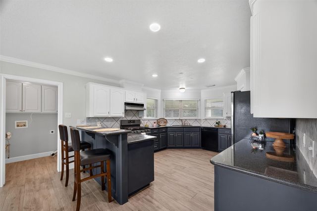 1030 Ginger Street, Santa Fe, TX 77517