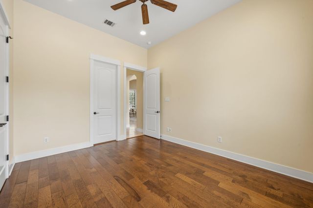 852 Sunfish ST, Lakeway, TX 78734