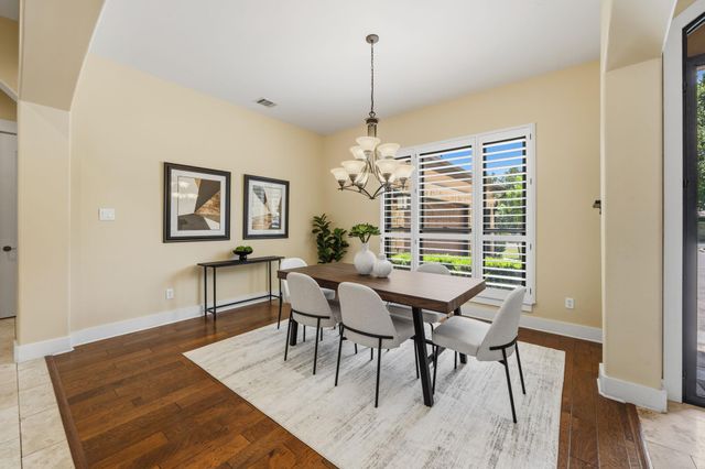 852 Sunfish ST, Lakeway, TX 78734