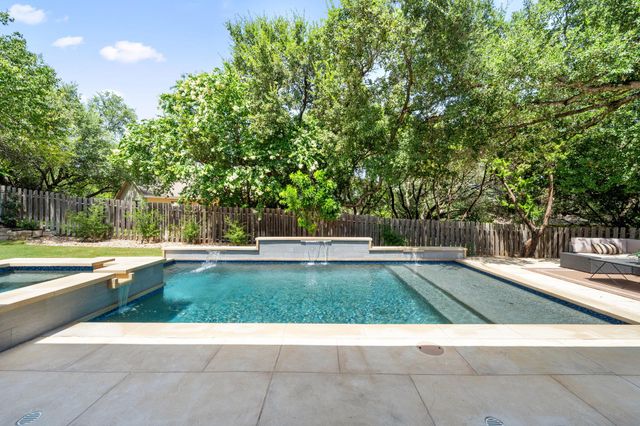 852 Sunfish ST, Lakeway, TX 78734