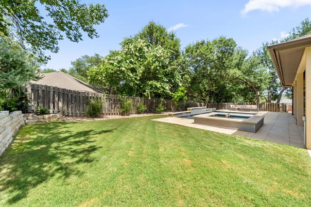 852 Sunfish ST, Lakeway, TX 78734