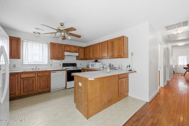 303 Dobbs Street, Hertford, NC 27944