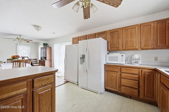 303 Dobbs Street, Hertford, NC 27944