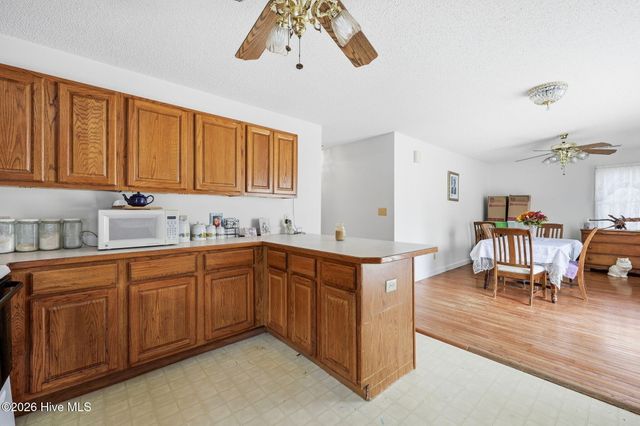 303 Dobbs Street, Hertford, NC 27944