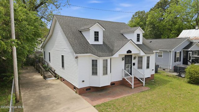 303 Dobbs Street, Hertford, NC 27944