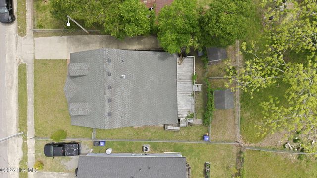 303 Dobbs Street, Hertford, NC 27944