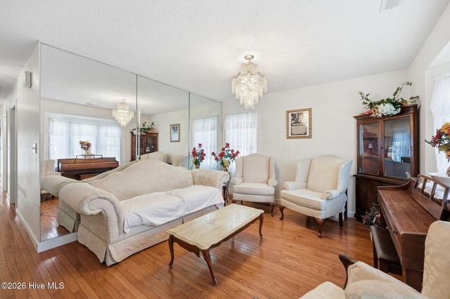 303 Dobbs Street, Hertford, NC 27944