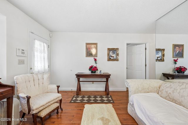 303 Dobbs Street, Hertford, NC 27944