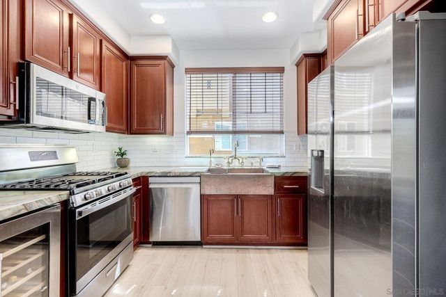 2770 Farragut Rd 116, San Diego, CA 92106