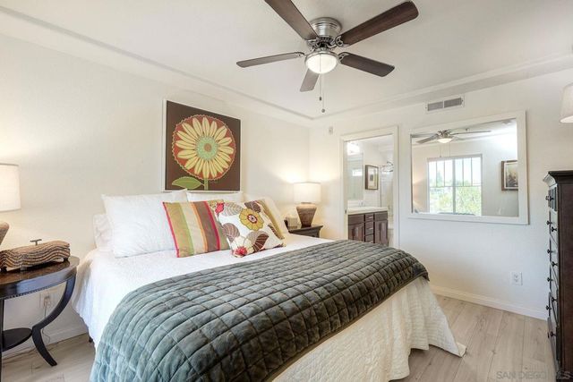 2770 Farragut Rd 116, San Diego, CA 92106