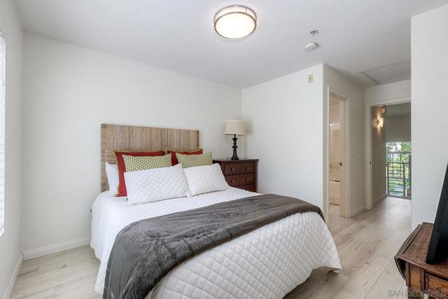 2770 Farragut Rd 116, San Diego, CA 92106