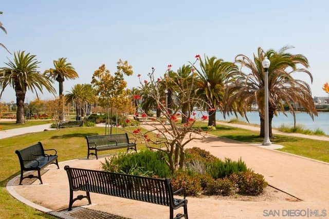 2770 Farragut Rd 116, San Diego, CA 92106