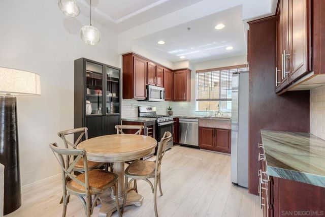 2770 Farragut Rd 116, San Diego, CA 92106