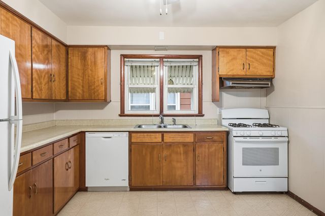 6545 Colorado Avenue, Hammond, IN 46323