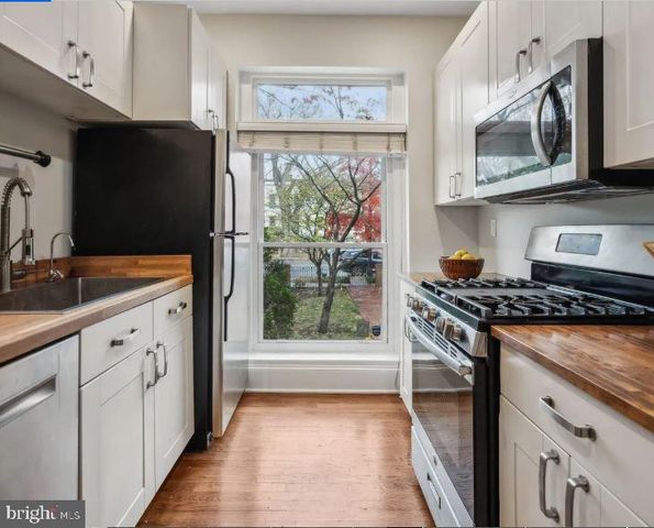 1409 POTOMAC AVE SE, Washington, DC 20003