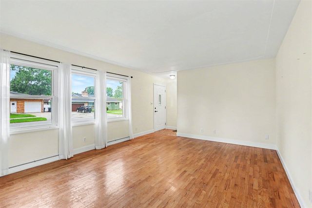 916 Sherwood Road, Muskegon, MI 49441