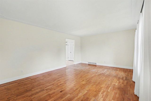 916 Sherwood Road, Muskegon, MI 49441