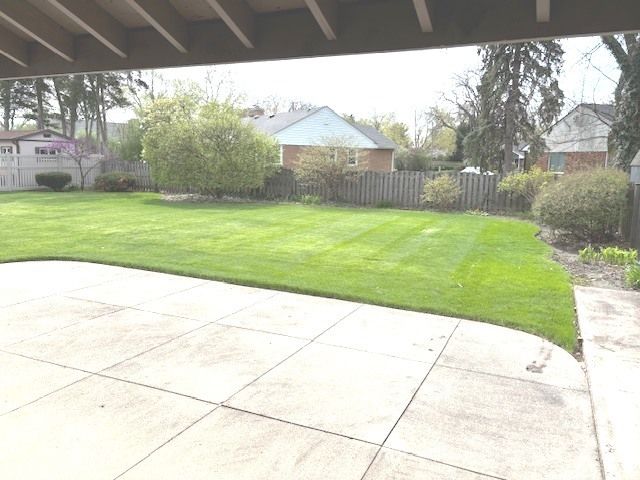 1850 Kensington Place, Aurora, IL 60506