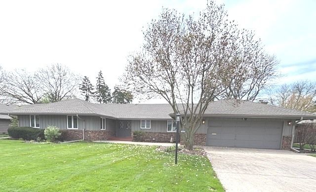 1850 Kensington Place, Aurora, IL 60506