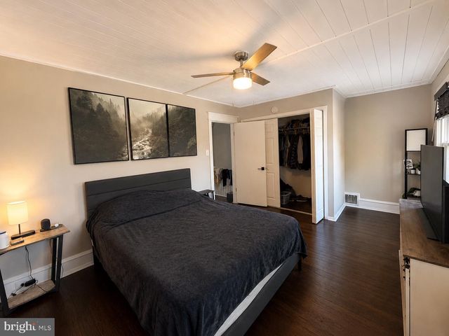 115 DILL AVE, Collingswood, NJ 08108
