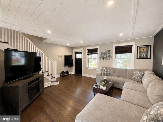 115 DILL AVE, Collingswood, NJ 08108