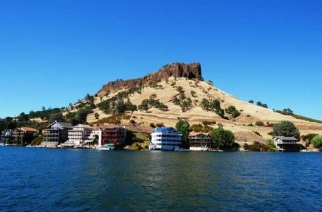 2307 Arrowhead St, Copperopolis, CA 95228