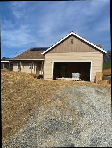 2307 Arrowhead St, Copperopolis, CA 95228