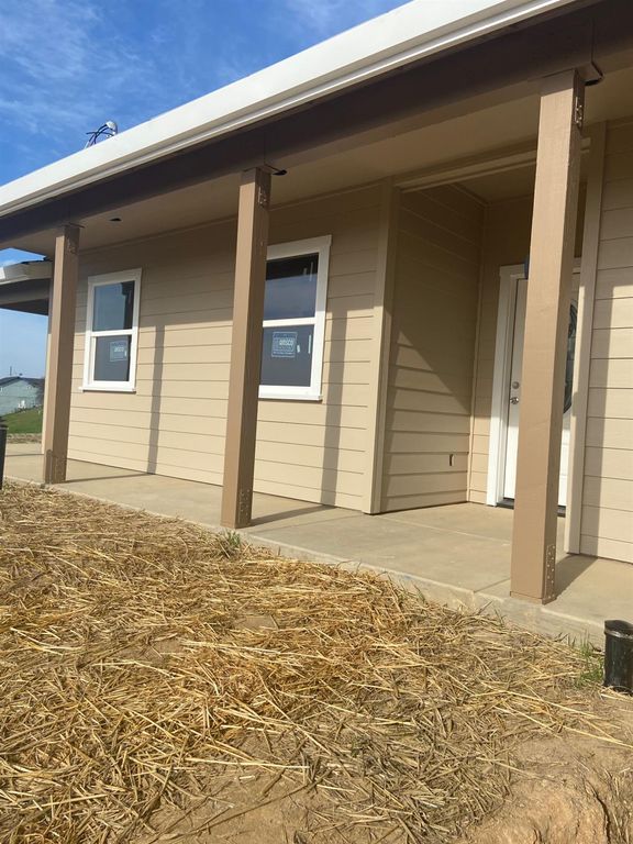 2307 Arrowhead St, Copperopolis, CA 95228