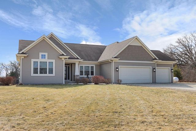 21229 Plank ROAD, Kansasville, WI 53139