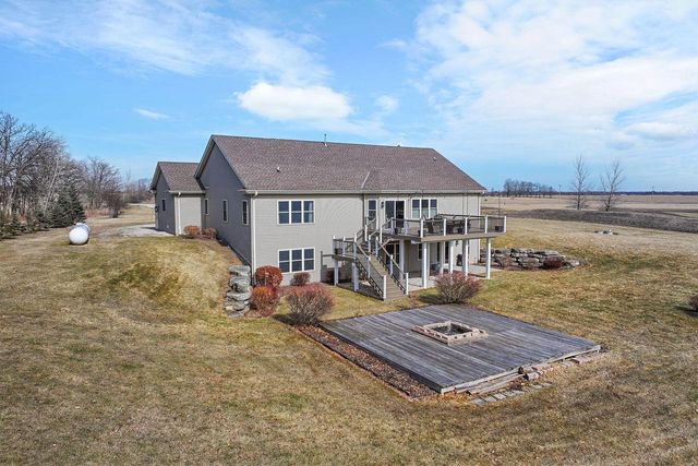 21229 Plank ROAD, Kansasville, WI 53139