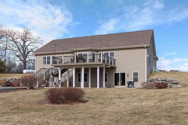 21229 Plank ROAD, Kansasville, WI 53139