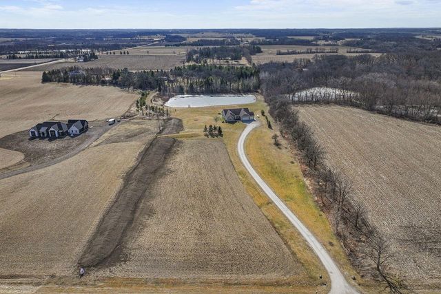 21229 Plank ROAD, Kansasville, WI 53139