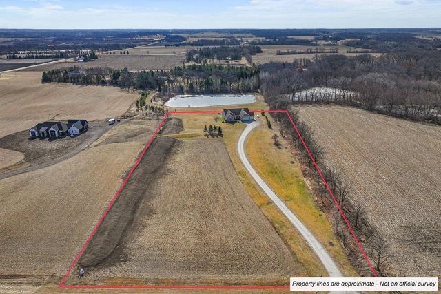 21229 Plank ROAD, Kansasville, WI 53139