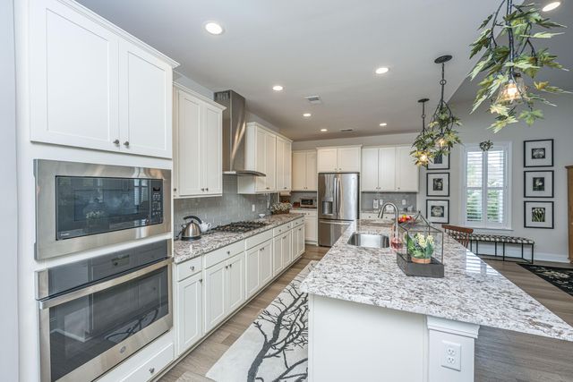 3066 Cross Vine Lane, Summerville, SC 29483