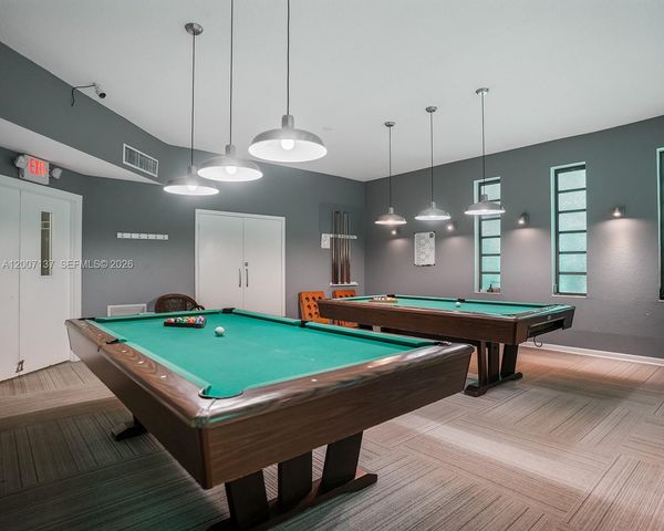 5171 W Oakland Park Blvd 106, Lauderdale Lakes, FL 33313