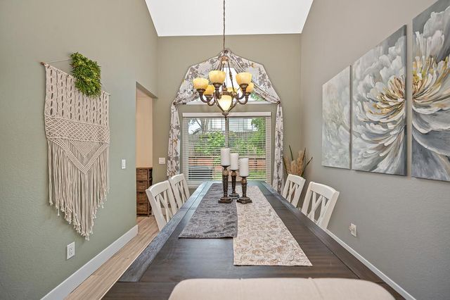 8443 Lost River Ct, Antelope, CA 95843